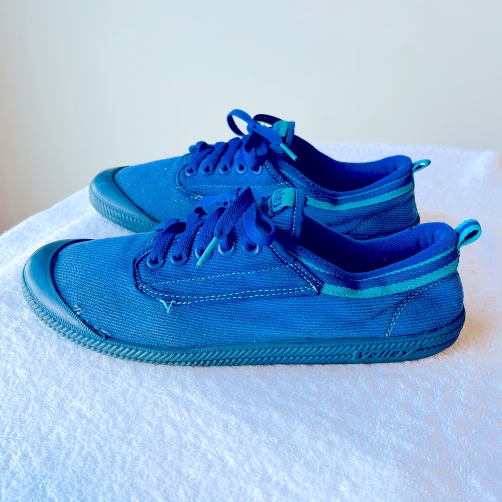 Volley International Sneaker - Picture 8 of 13